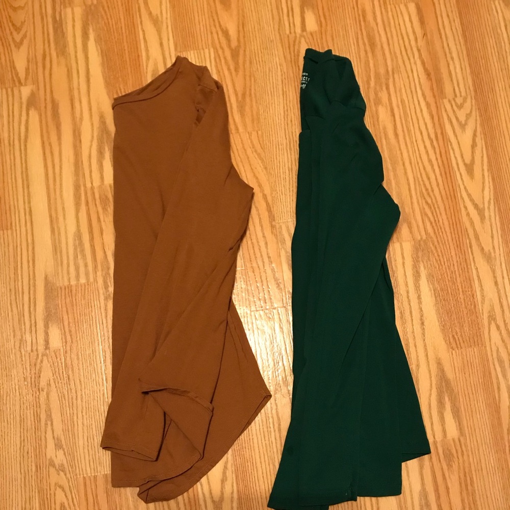 2 long sleeve shirts